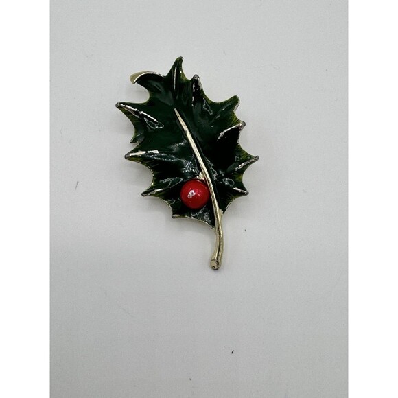Set of 2 Vintage Gerry’s Christmas Brooches – Gold Tone Holly Leaf & Candle Pins - Picture 3 of 4